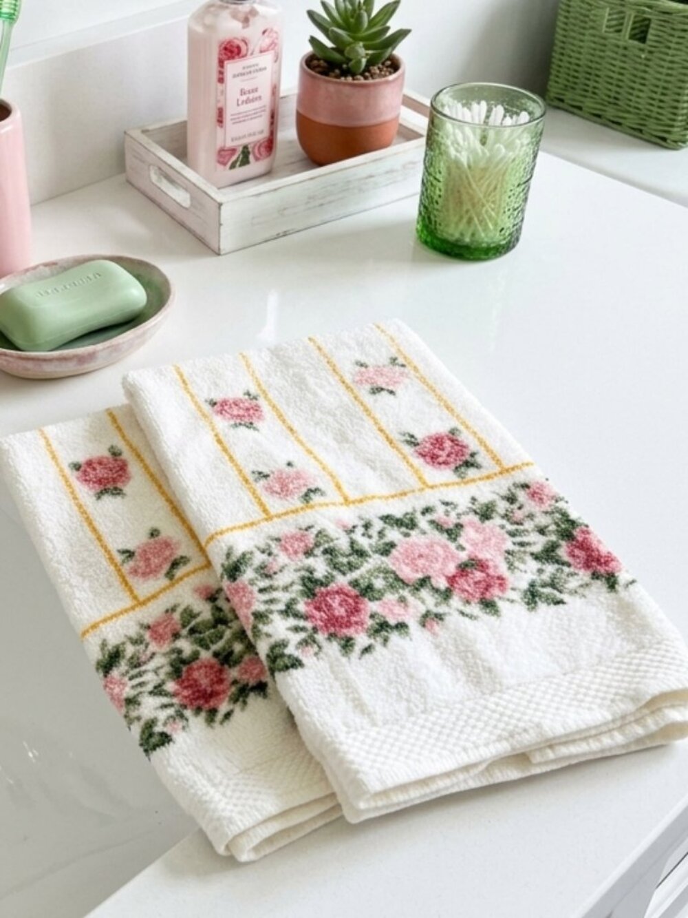 2 Vintage 1990 Hand Towels Floral Pink and White by Whole Home Canada 28 x 16 in
